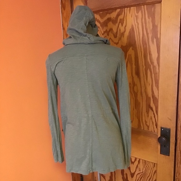 Threads for thought army green hoodie - Picture 8 of 8